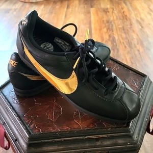 Nike Cortez Premium size 7 shoes